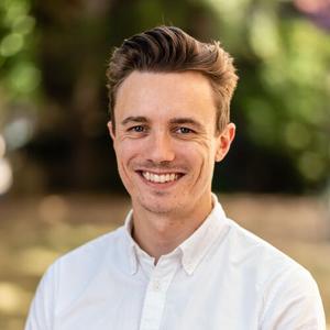 Dr Cameron Perks