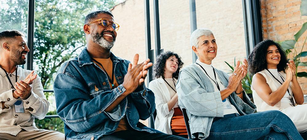 Je vindt in zowat elk oplaadbaar apparaat of elektrisch voertuig een lithium-ion-batterij (li-ion). Dat is niet zonder gevaar, want zulke apparaten kunnen bijvoorbeeld ontploffen of vuur vatten. In deze e-learning leer je op 1 uur meer over de voorzorgsmaatregelen en wat je doet bij een incident.