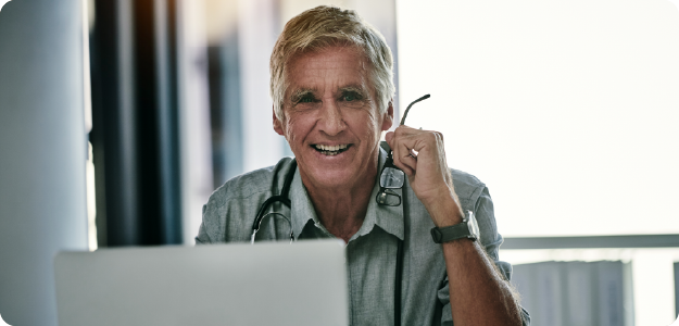 Having a visible impact on employees’ health – that’s the power of an occupational physician.