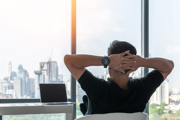 If employees recognise and understand the causes and consequences of stress reactions, they can take these into account in their communication with one another.