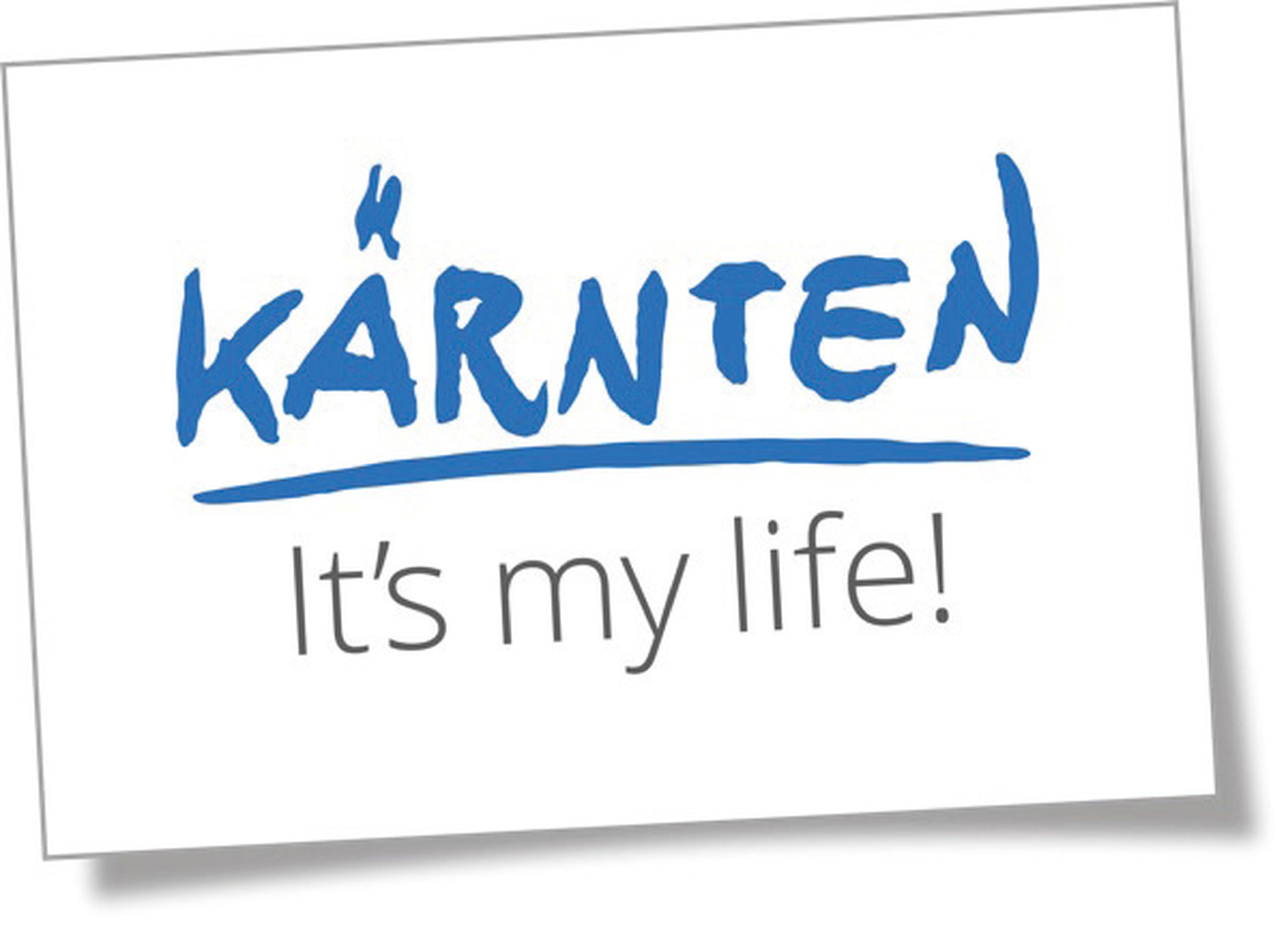 Text „Kärnten“ in blauer Schrift mit darunter liegendem Strich und „It's my life!“ in grauer Schrift darunter auf weißem Hintergrund.