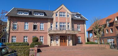 Das Rathaus der Gemeinde Lastrup.