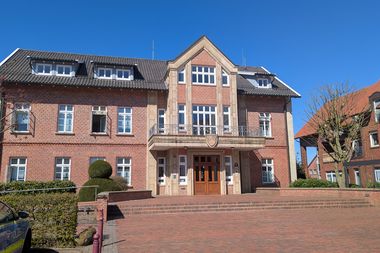 Das Rathaus der Gemeinde Lastrup.