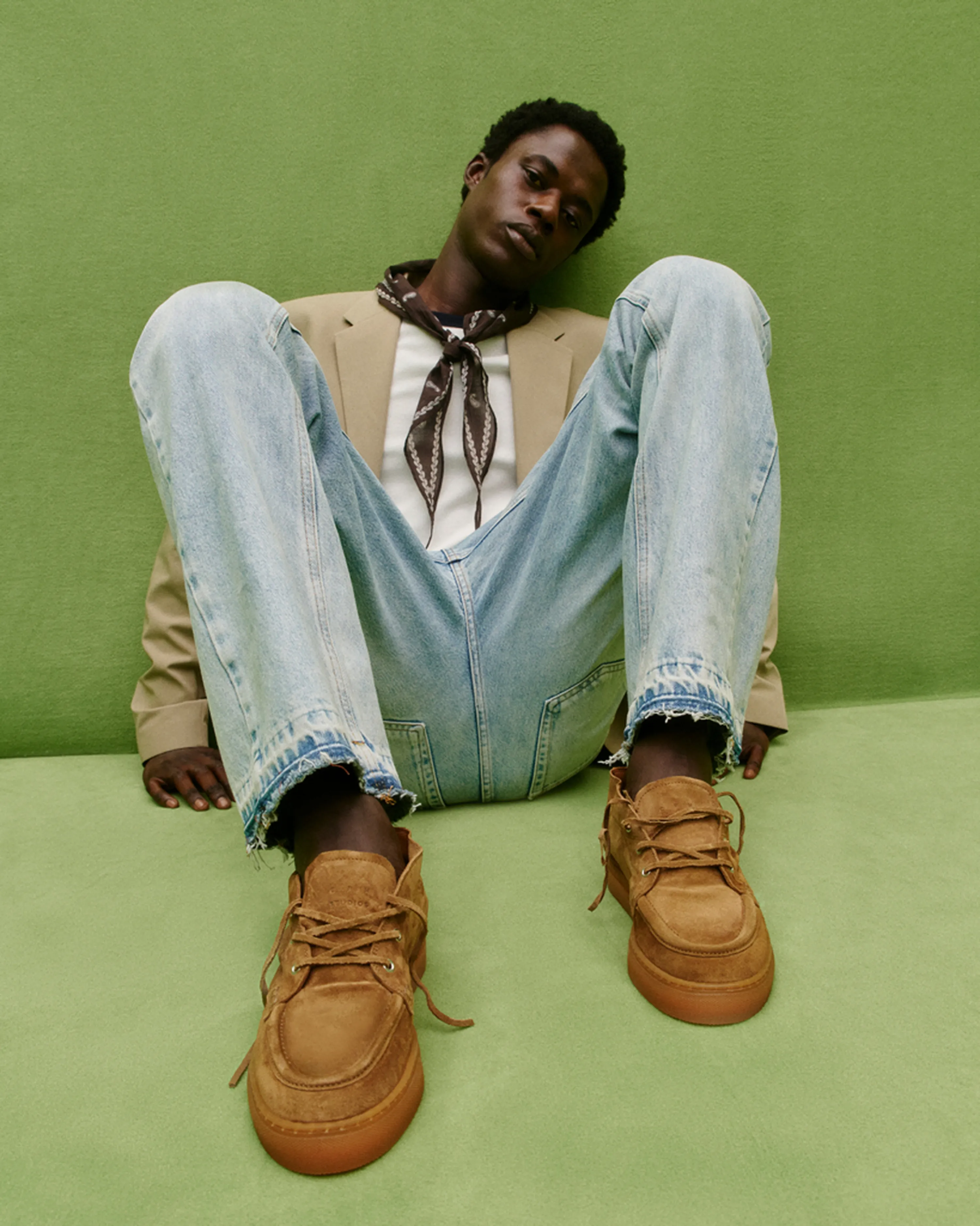 Während Timberland nah am historischen Original bleibt, setzen Marken wie Andrea Puccini oder Voile Blanche auf erfrischend unkonventionelle Trends. hero image