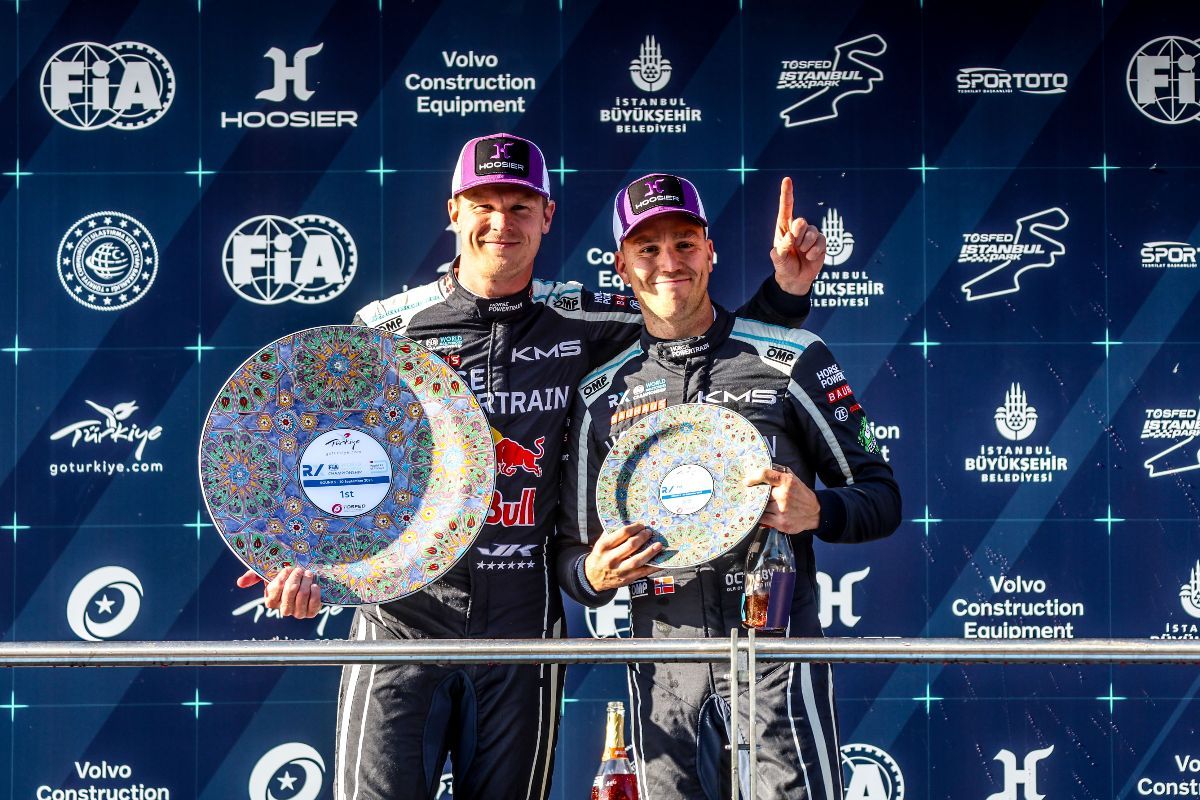 067cc7af-9bf2-049b-7173-ae4b3155fa82