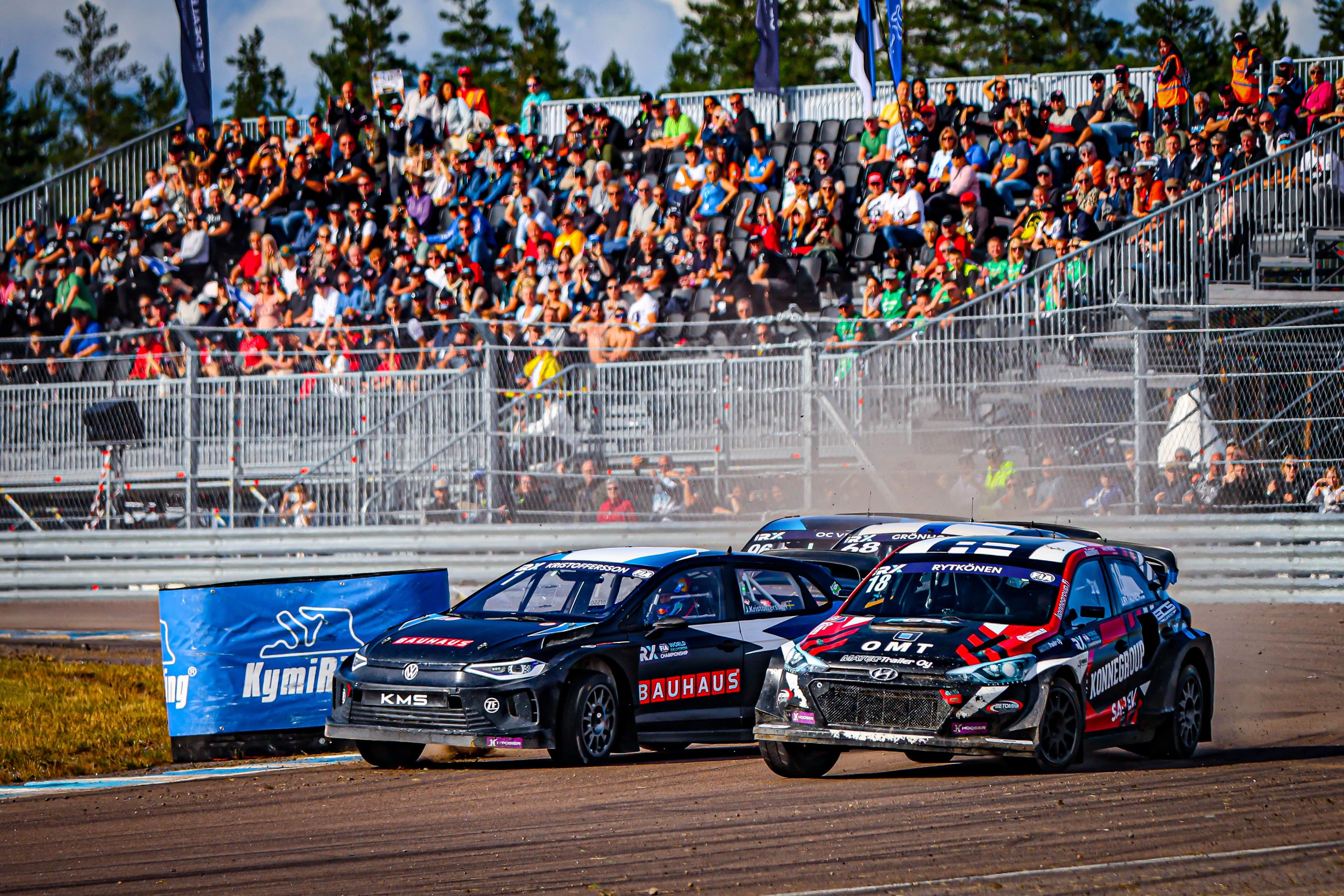 WorldRX_Q2_action2-min