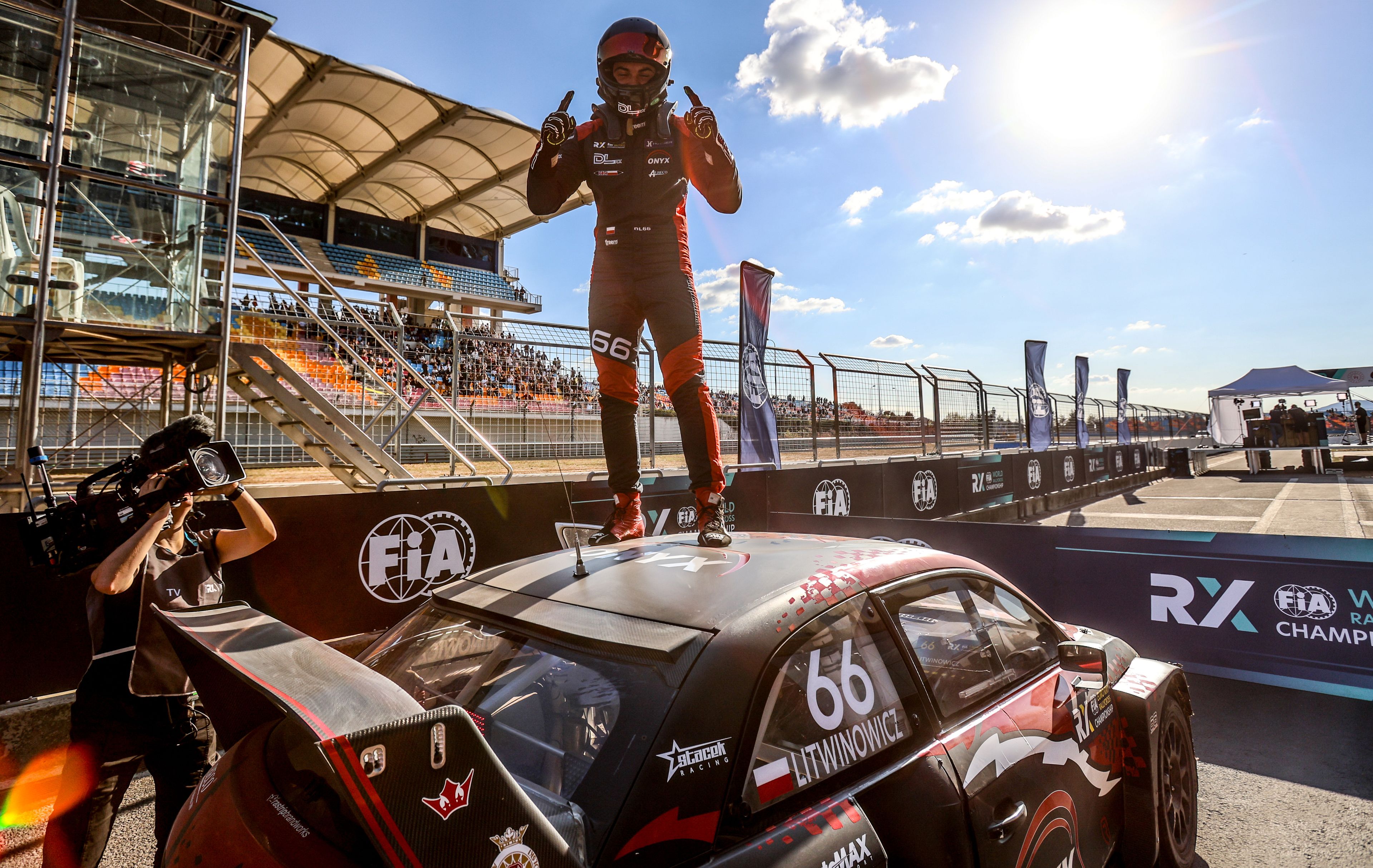 Damian Litwinowicz celebrates his breakthrough Euro RX1 victory in the 2025 season finale in Istanbul, Türkiye