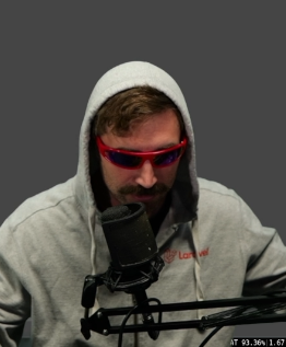 Do Quarto para os Palcos: A Jornada de Mateus Carvalho