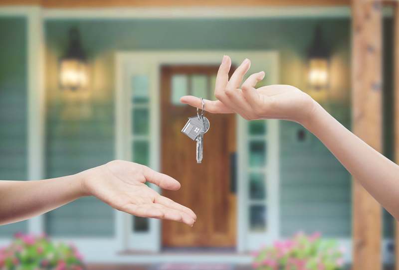 What Happens on Completion Day? A Step-by-Step Guide for UK Buyers