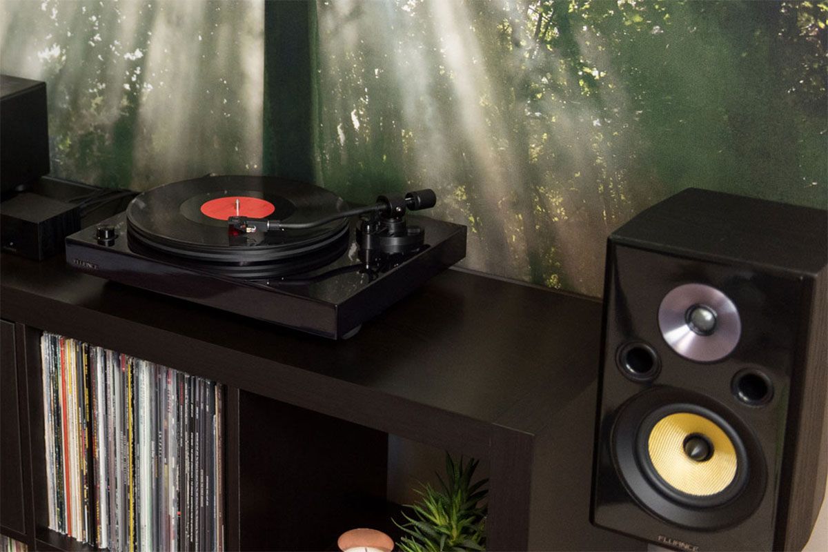 RT83 Reference Turntable with Ortofon 2M Red Cartridge Walnut