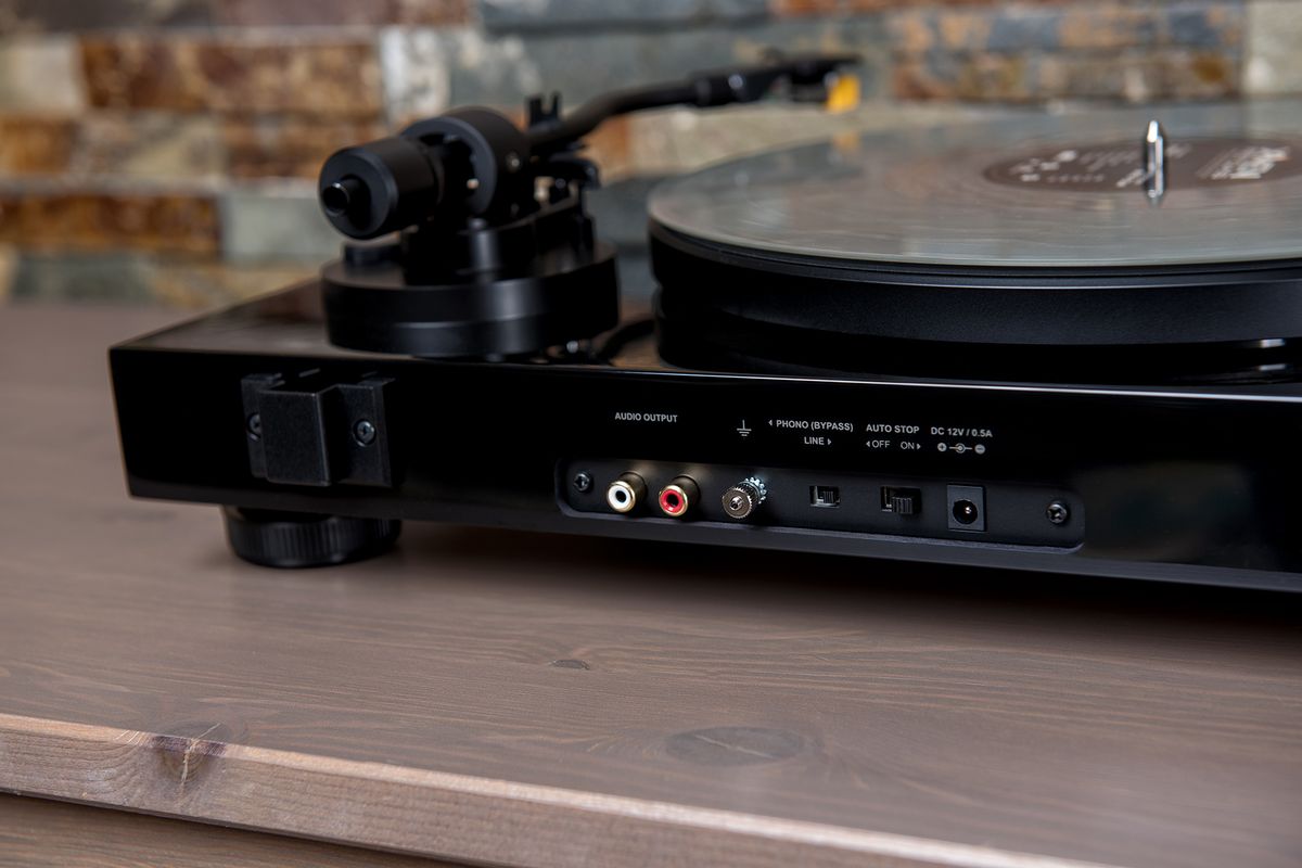 RT80 Classic High Fidelity Vinyl Turntable | Fluance