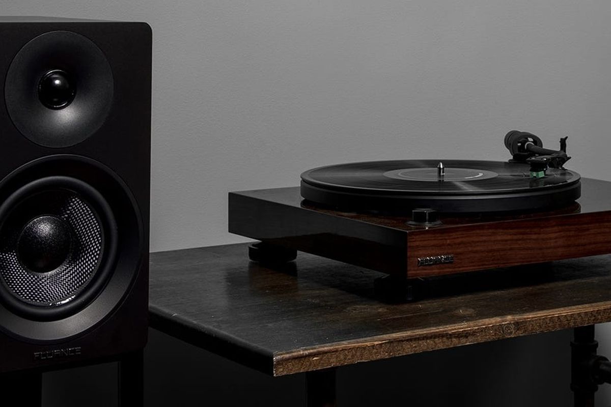 Ai40 Powered 5” Bookshelf Speakers - Active Bluetooth
