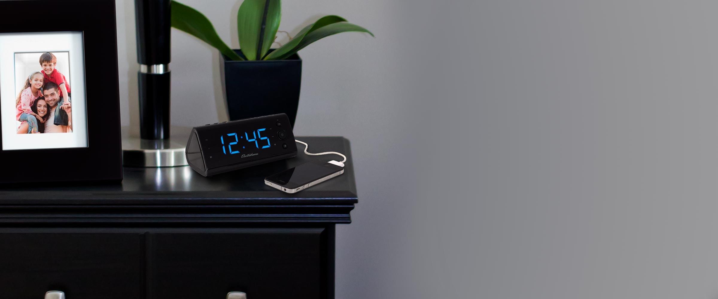 USB Charging Alarm Clock Radio %7C Electrohome | Electrohome