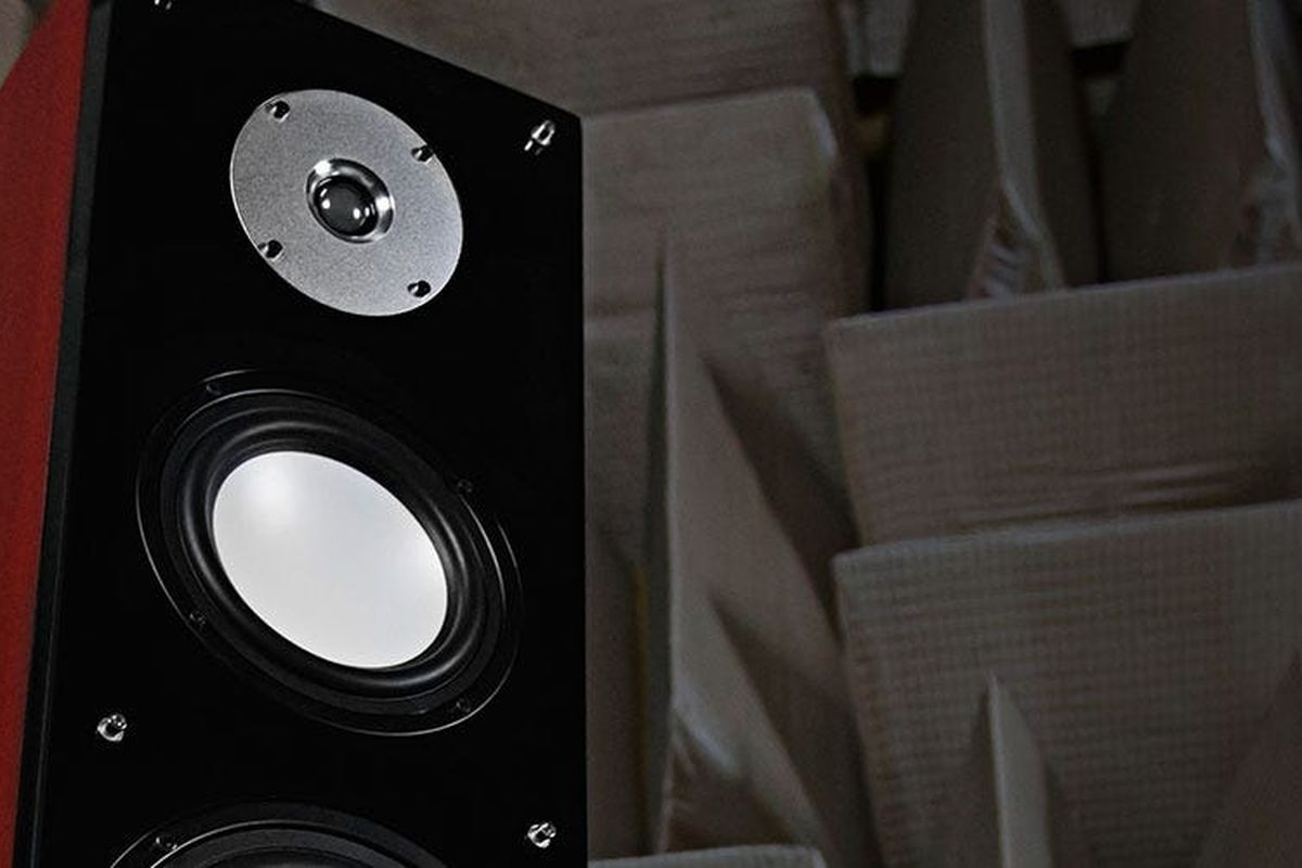 XL5F High Performance Three-way Floorstanding Tower Speakers