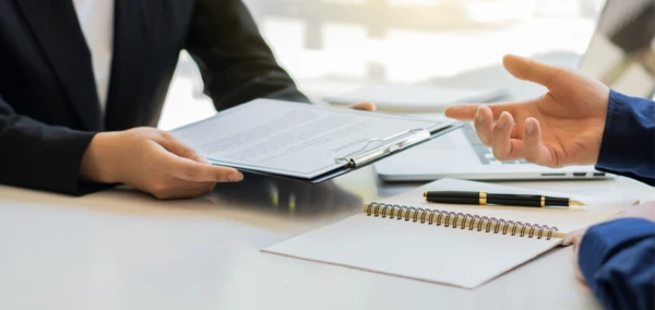 especialista en la nueva ley de contrataciones con el estado
