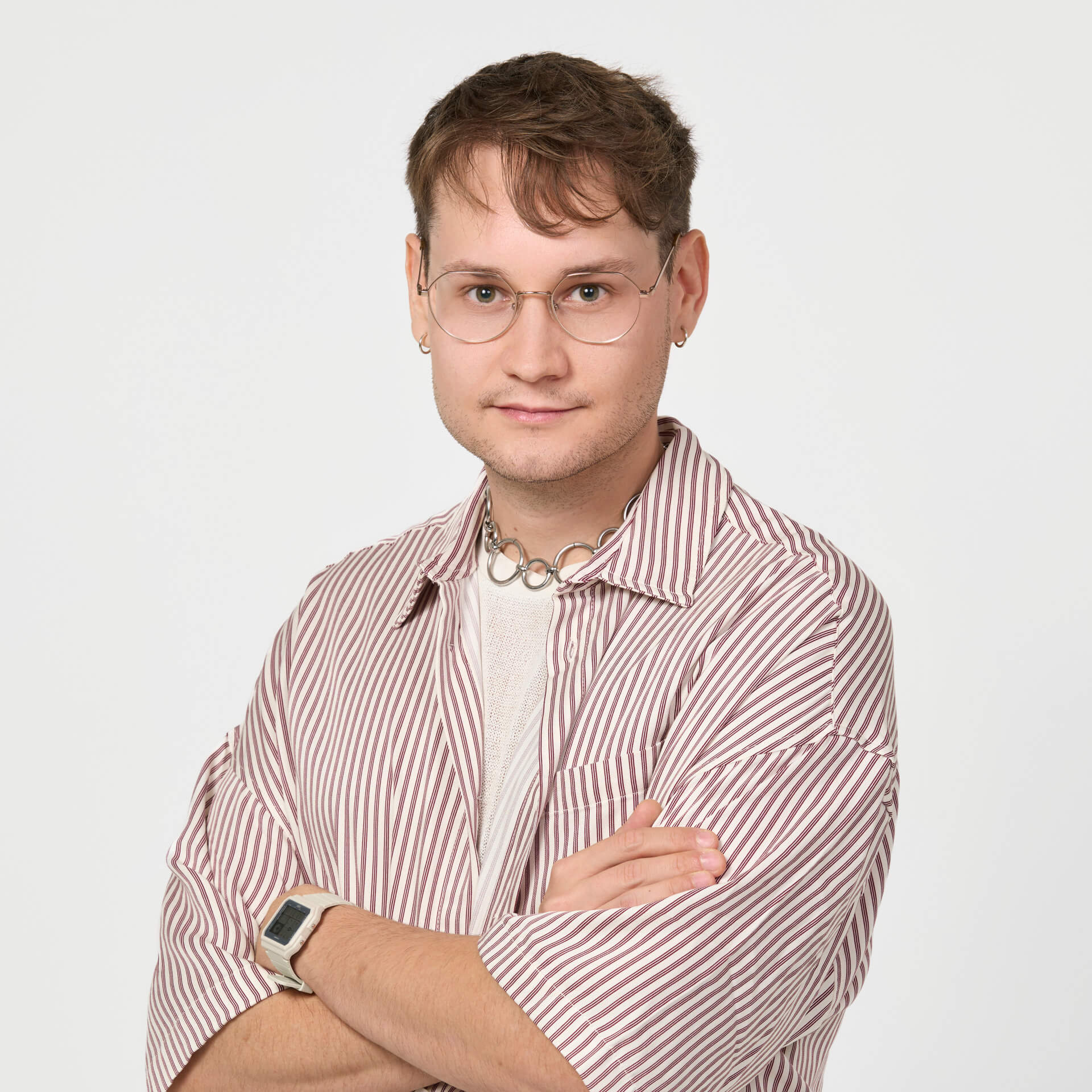 Maximilian als Teammitglied im Backoffice