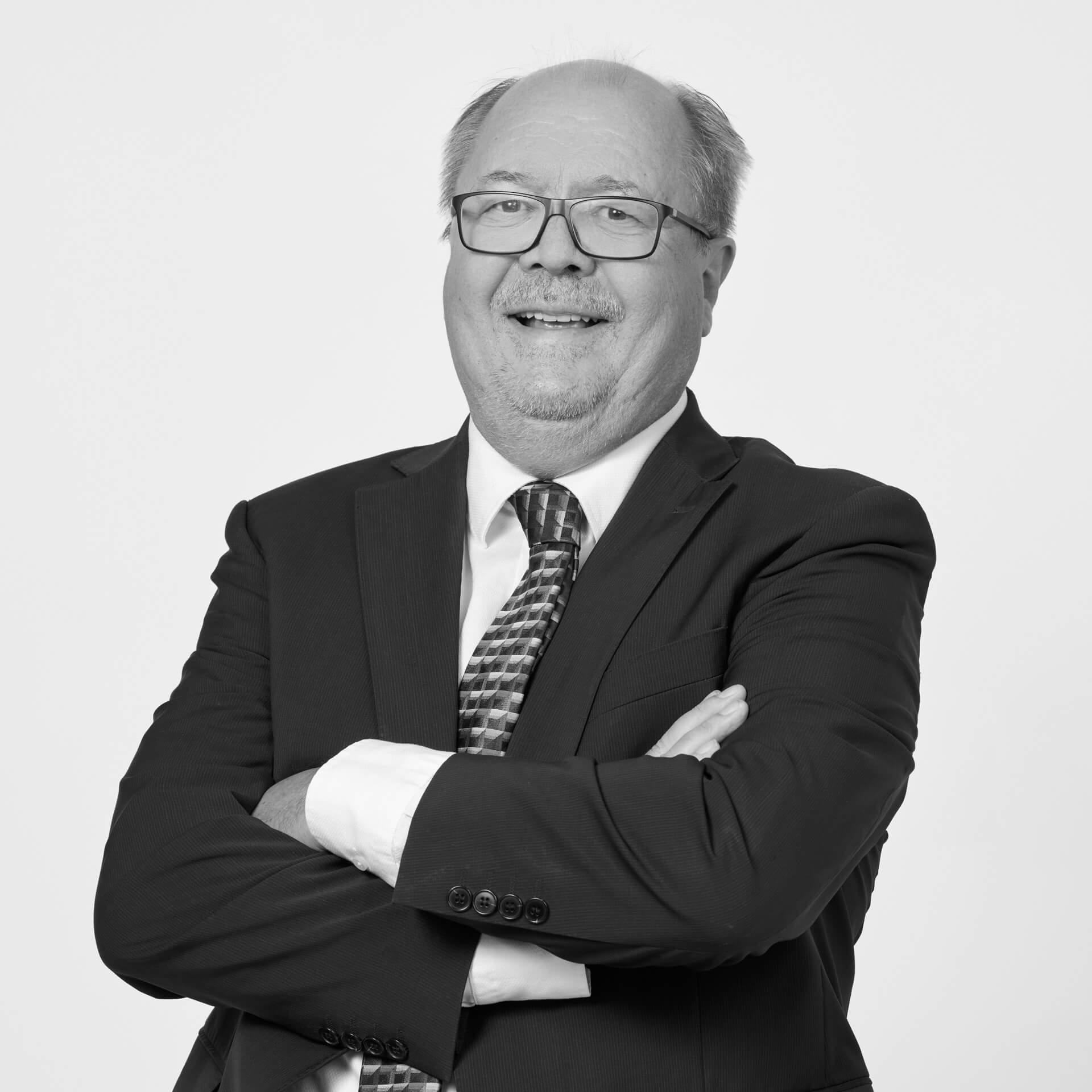 Dr. Simon Bertl als Geschäftsführer