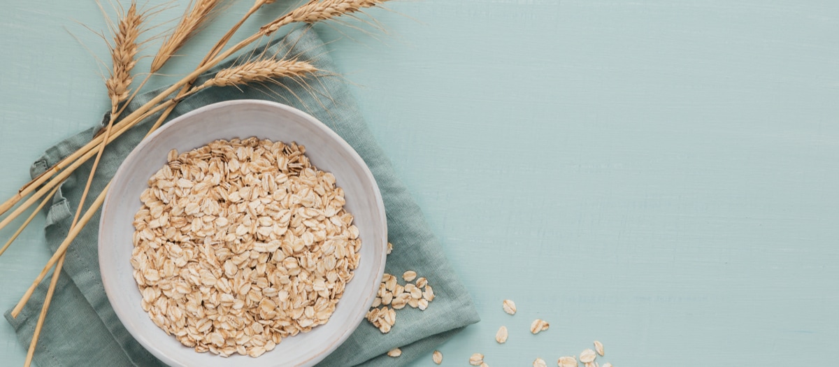 Eine Schüssel Haferflocken – Unterstützung für den Tagesbedarf an Zink.