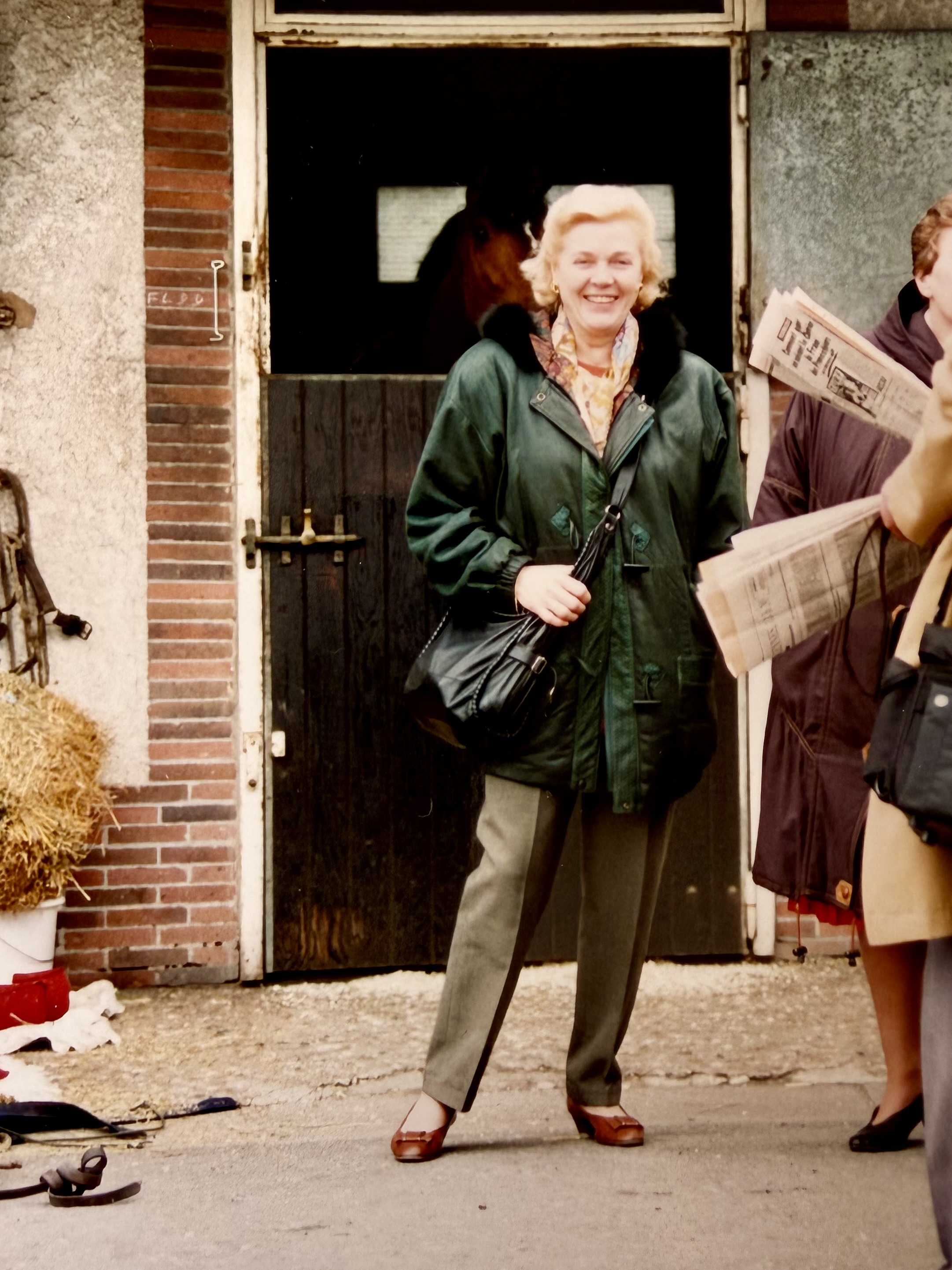 Theresia Jaeger bei ihren Pferden