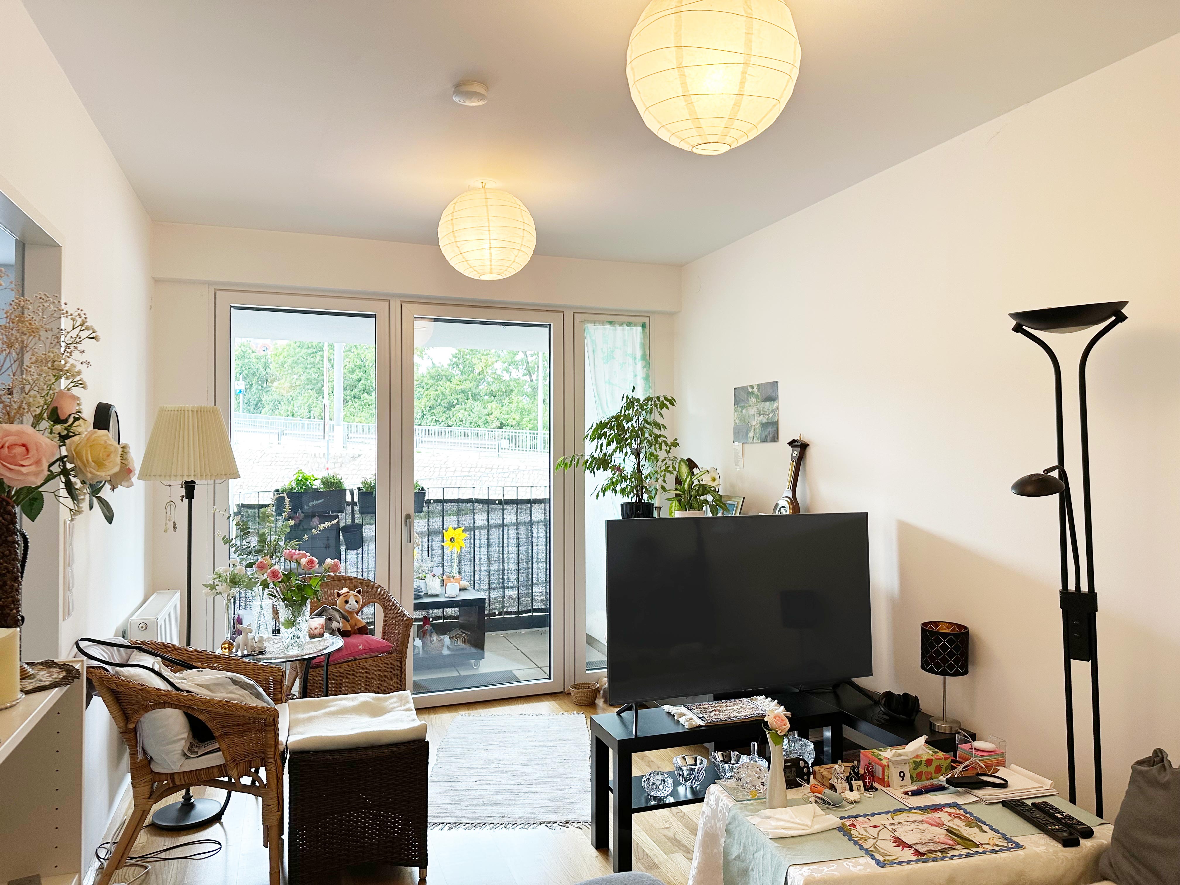 Helle Wohnung mit Balkon, gemütlich eingerichtet