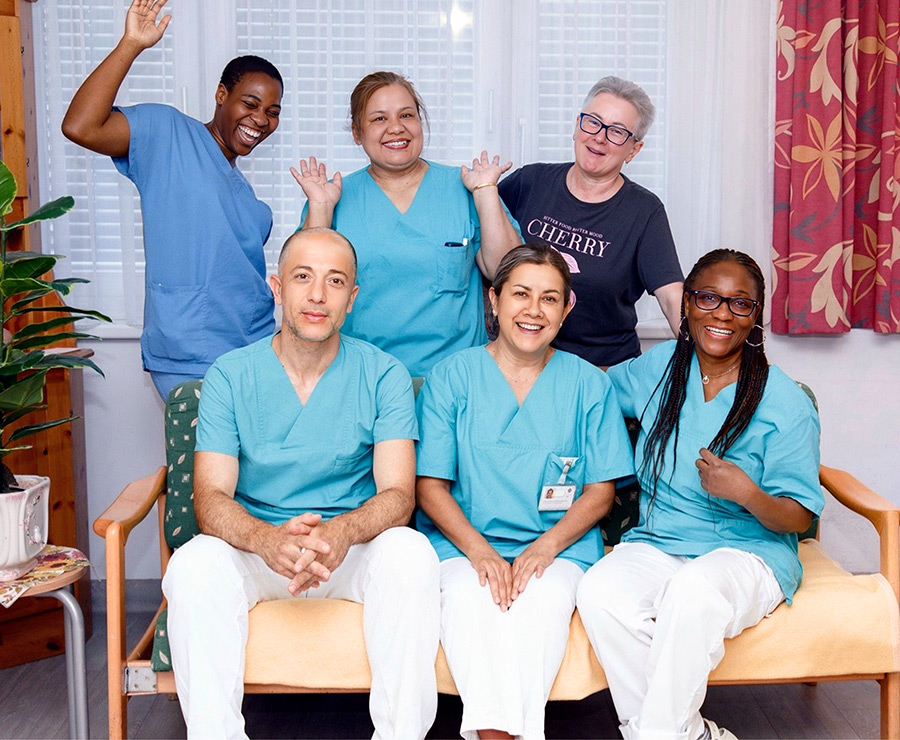 Fröhliches Teamfoto