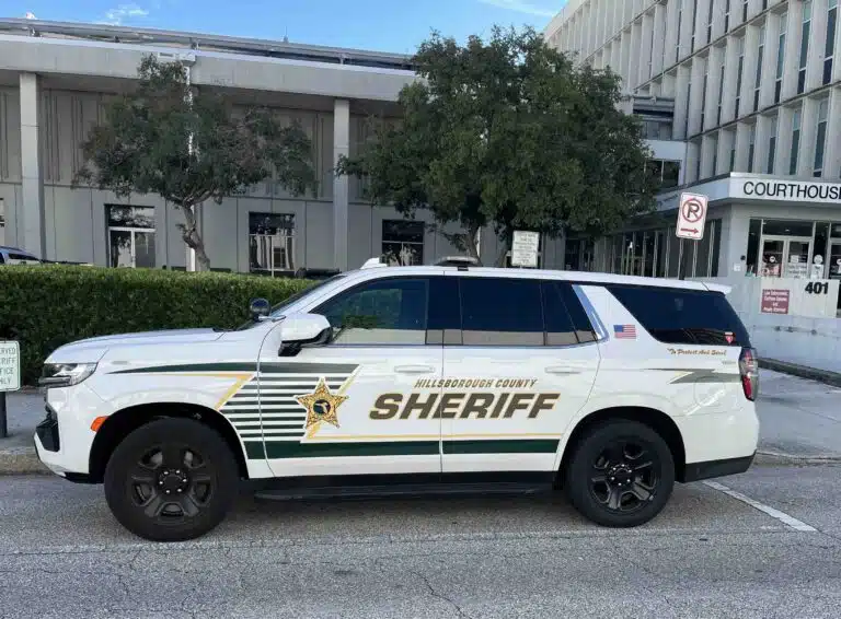 Sheriff car