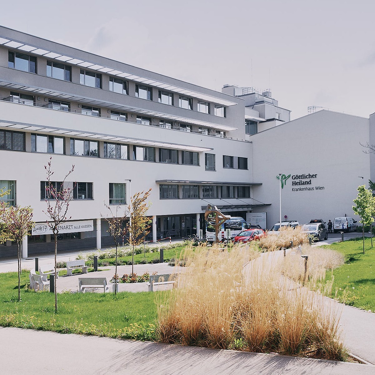 Eine Außenaufnahme des Göttlichen Heiland Krankenhauses Wien