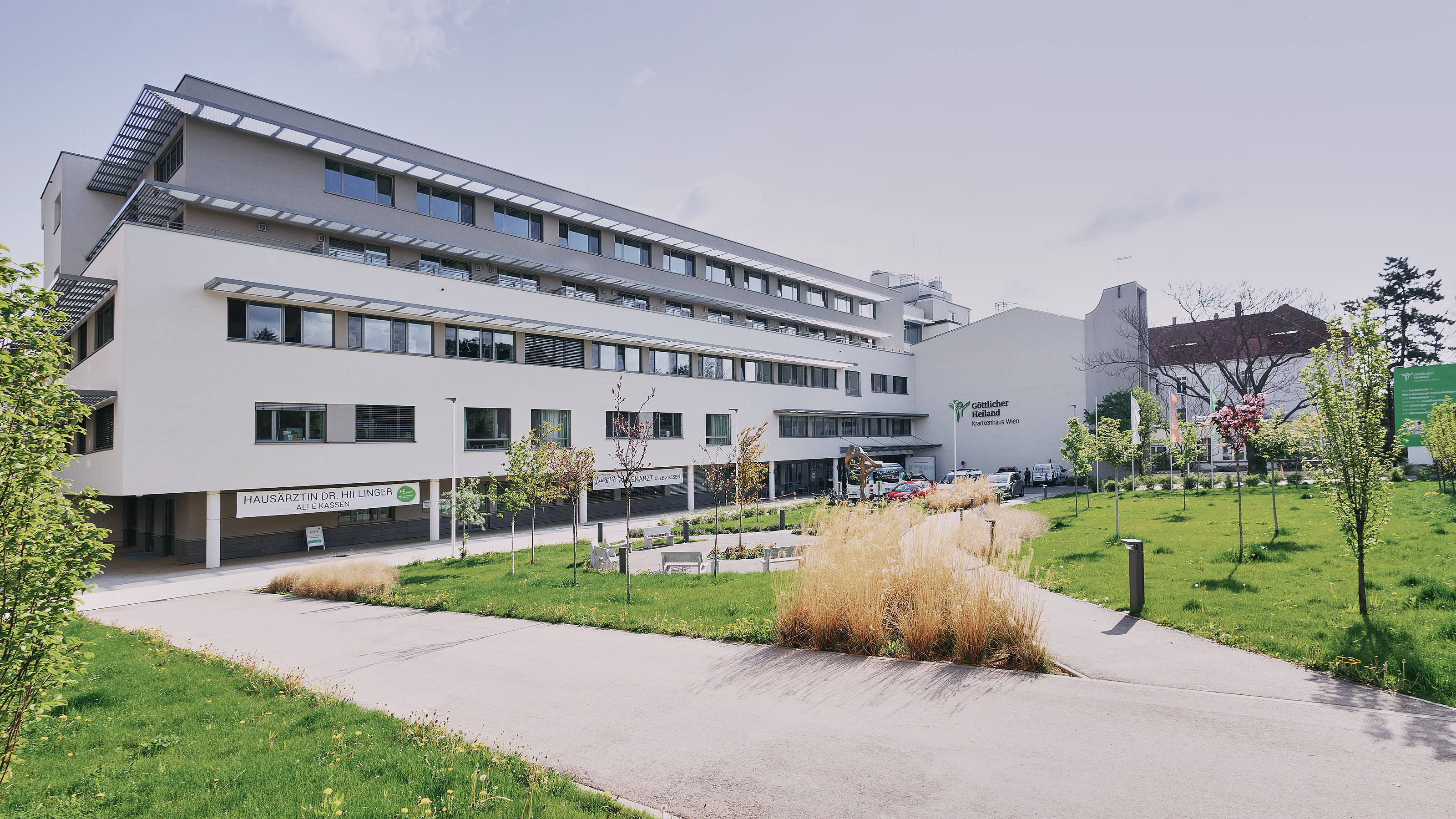 Eine Außenaufnahme des Göttlichen Heiland Krankenhauses Wien