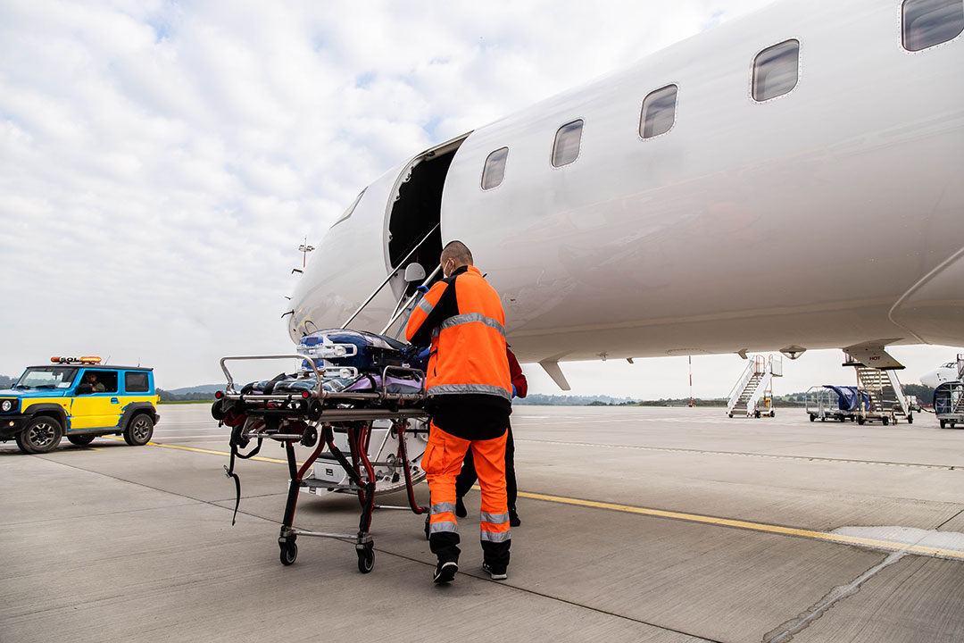 Air ambulance Incubator