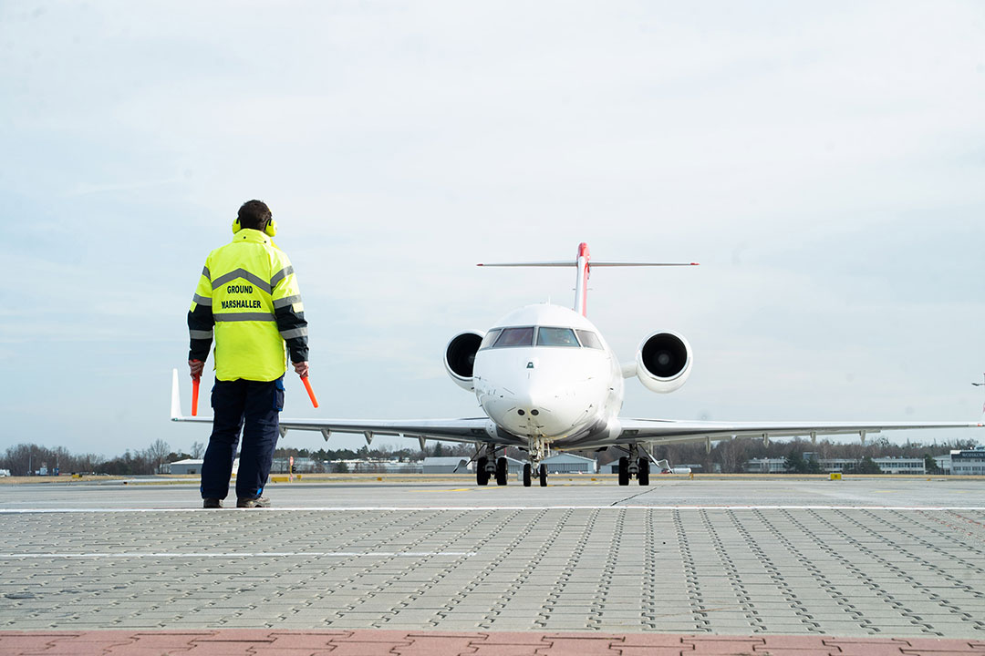 medical jet landing