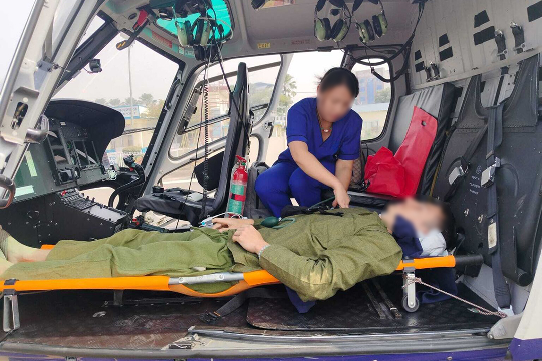 Transporting a patient by medevac