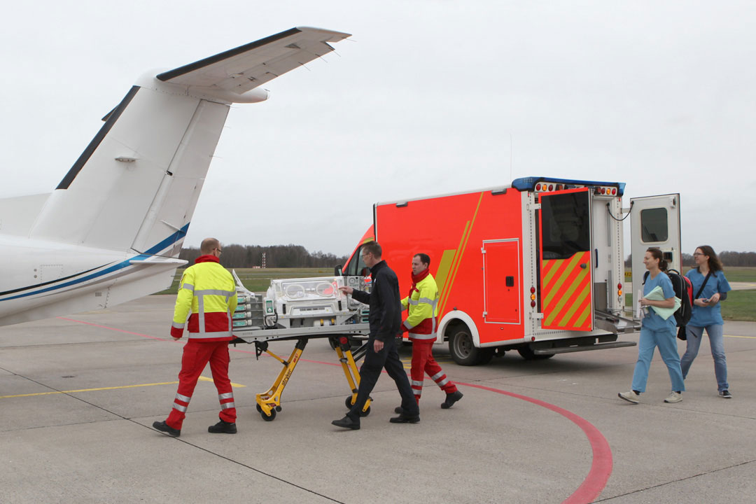 Incubator transfer to ambulance jet
