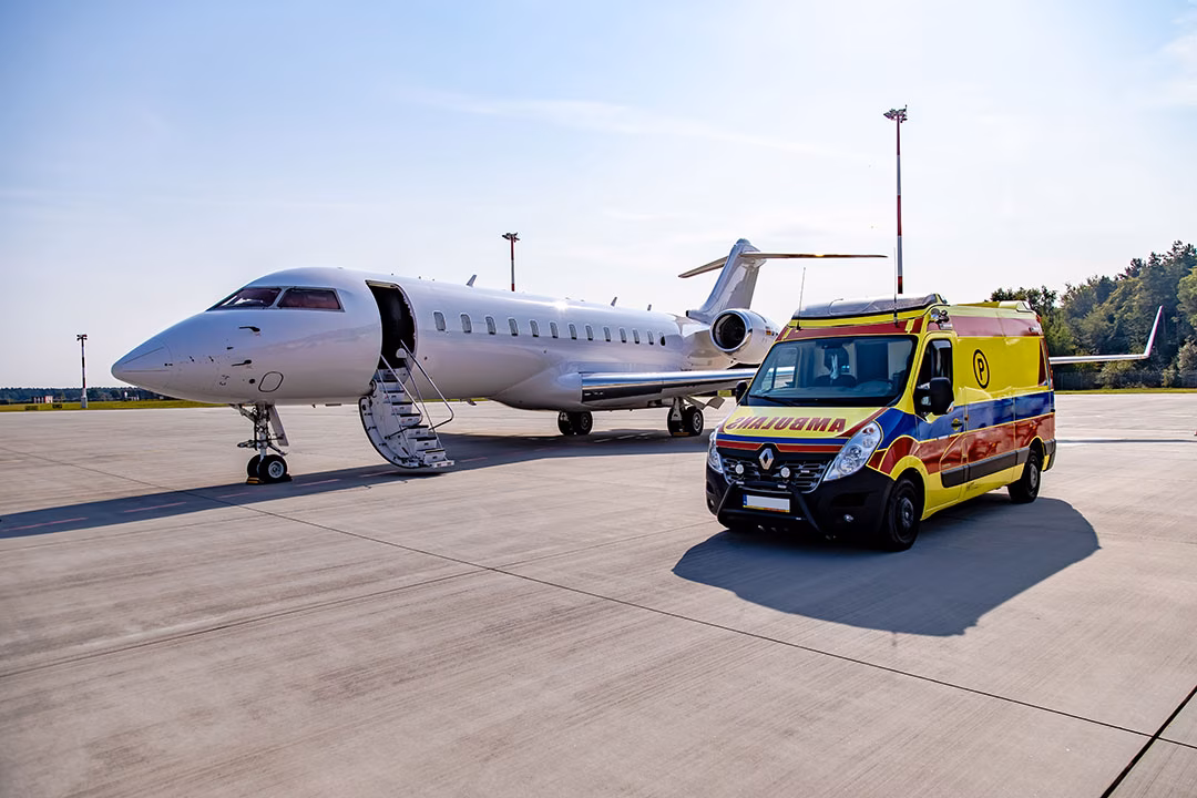 air-ambulance-ground-ambulance-02