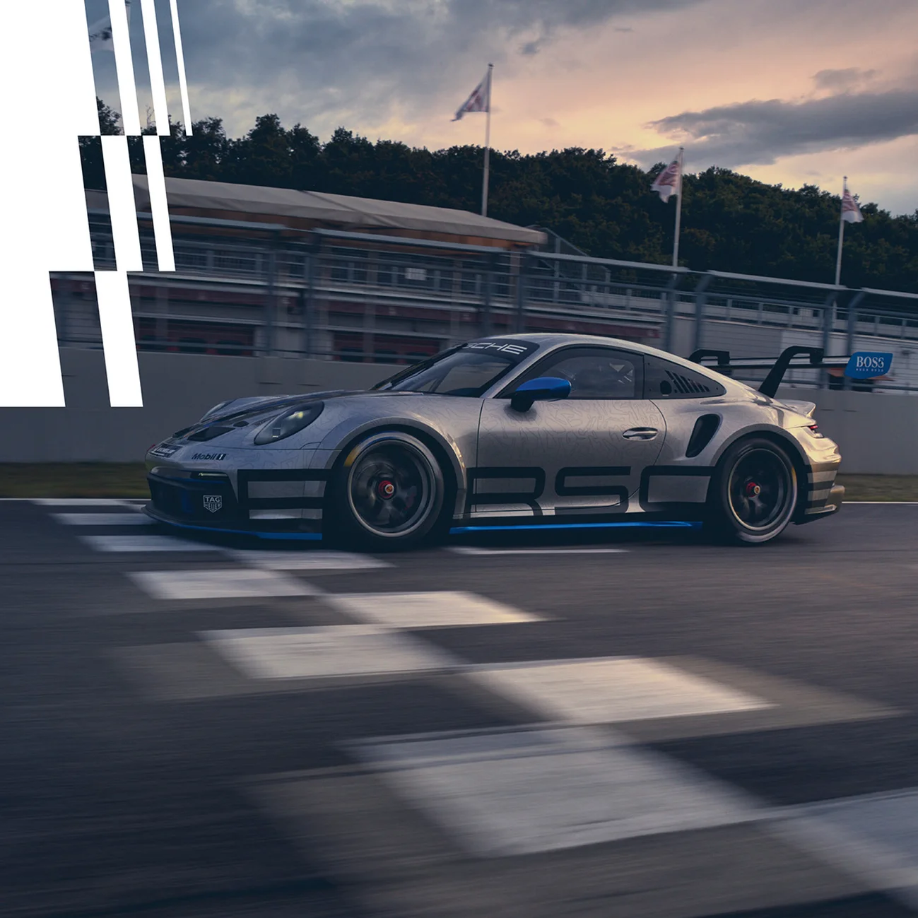 En vit Porsche sportbil som kör i snö med vinterlandskap i bakgrunden.