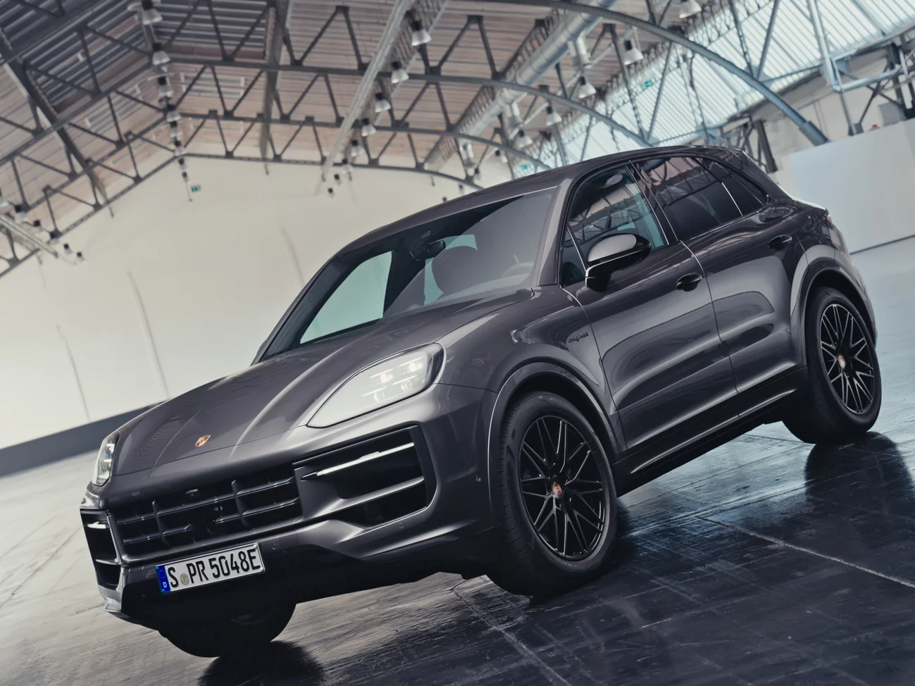 A Cayenne E-Hybrid Black Edition
