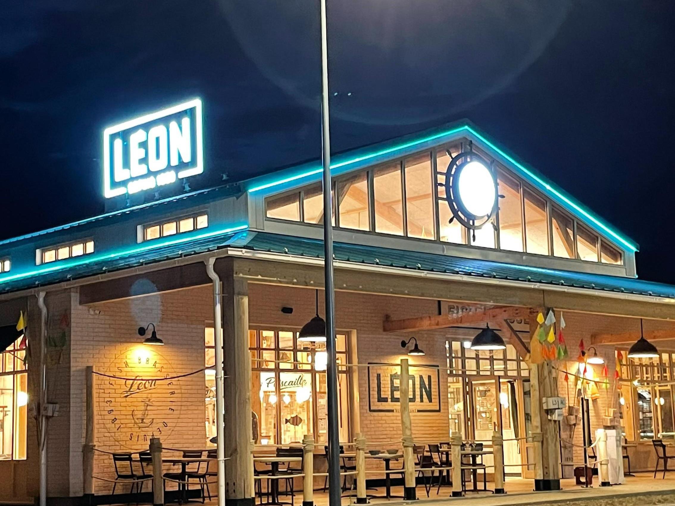 Leon à Dreux