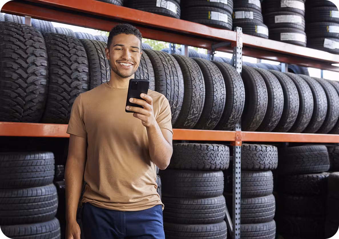 Man shopping for tires at a Snap Finance partner store