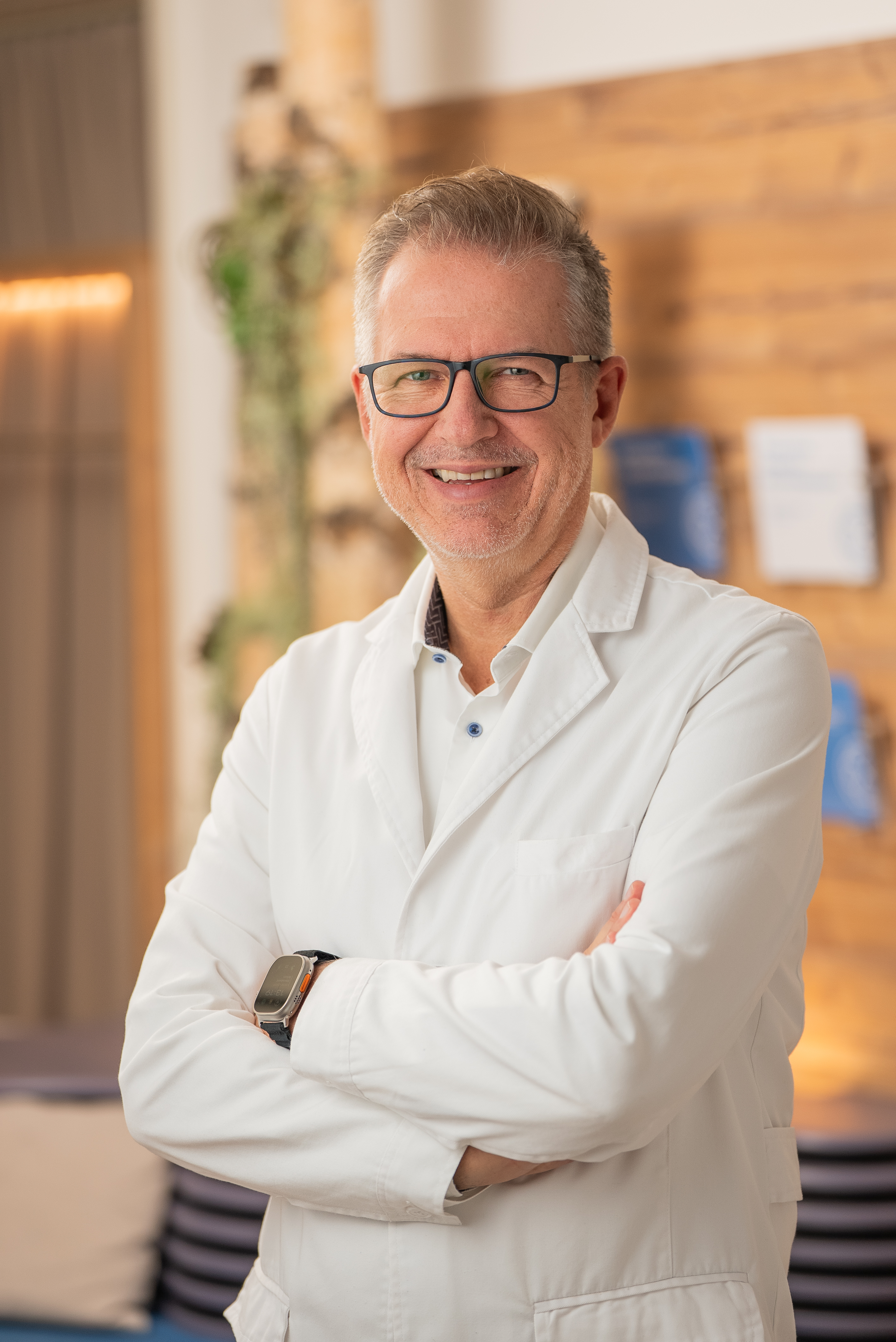 Dr. Michael Jucewicz