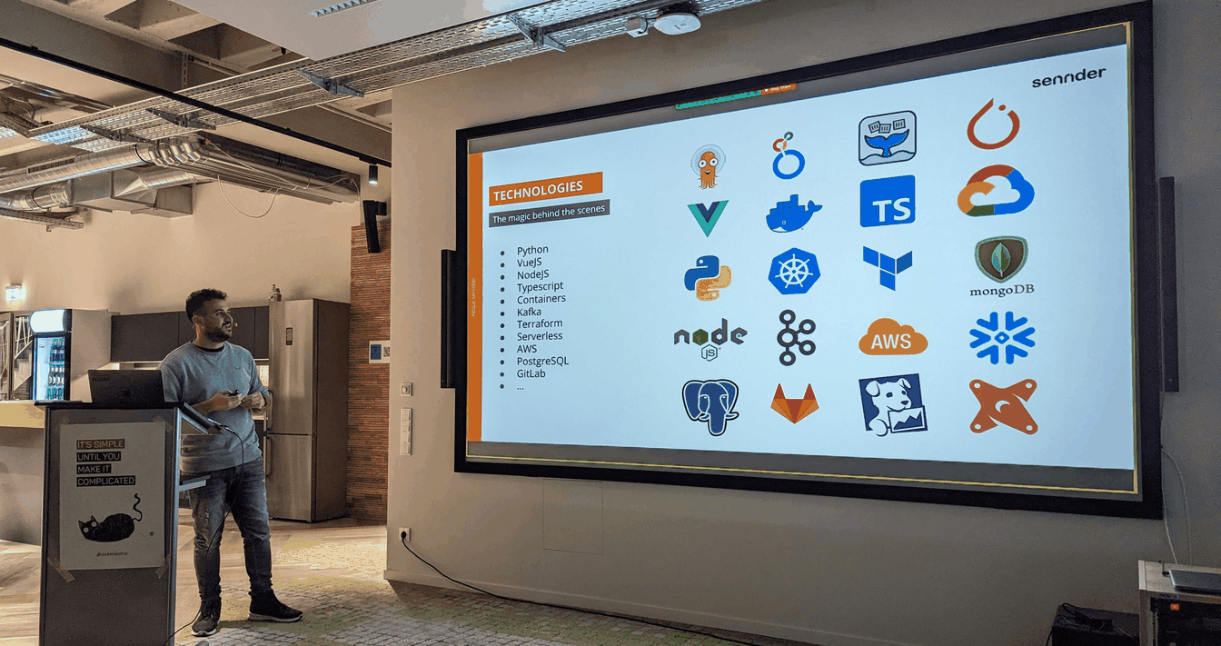 Miguel Fontanilla presenting