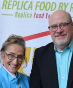 Roxanne and Loren Johnson