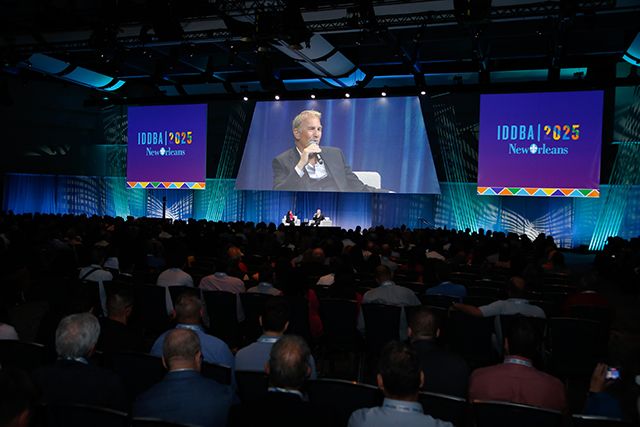 iddba-2025-general-session-kevin-costner_MG_3226