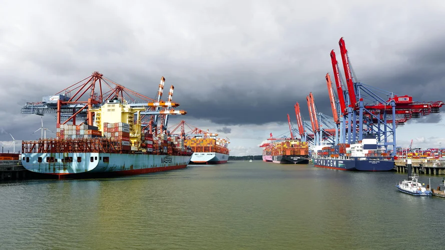 Symbolbild Containerhafen