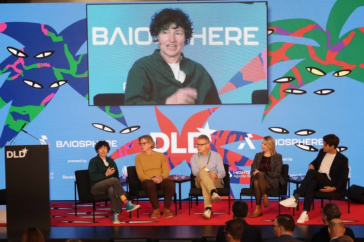 Panel Talk BAIOSPHERE Track DLD
