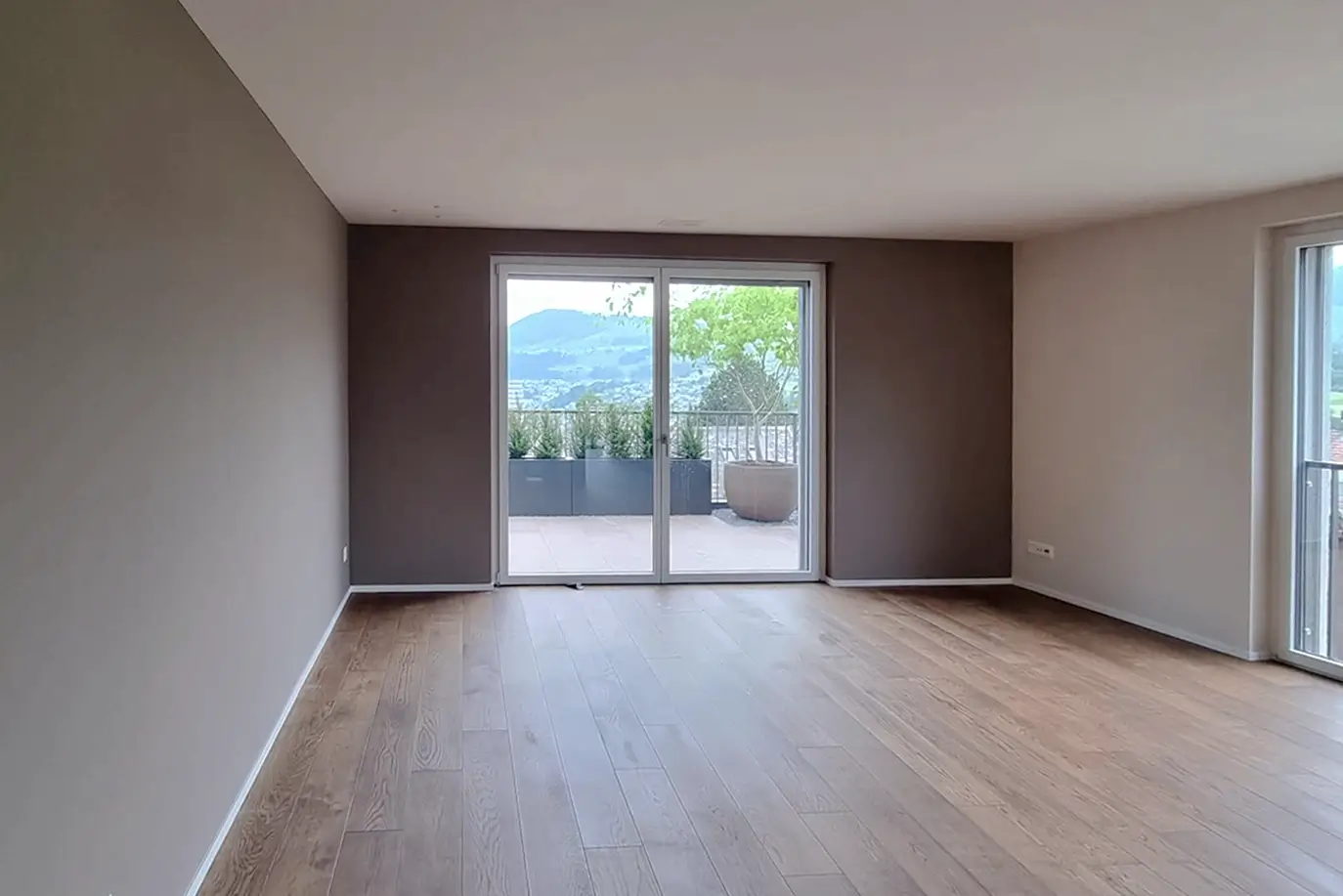 Ombra 272 Cipro