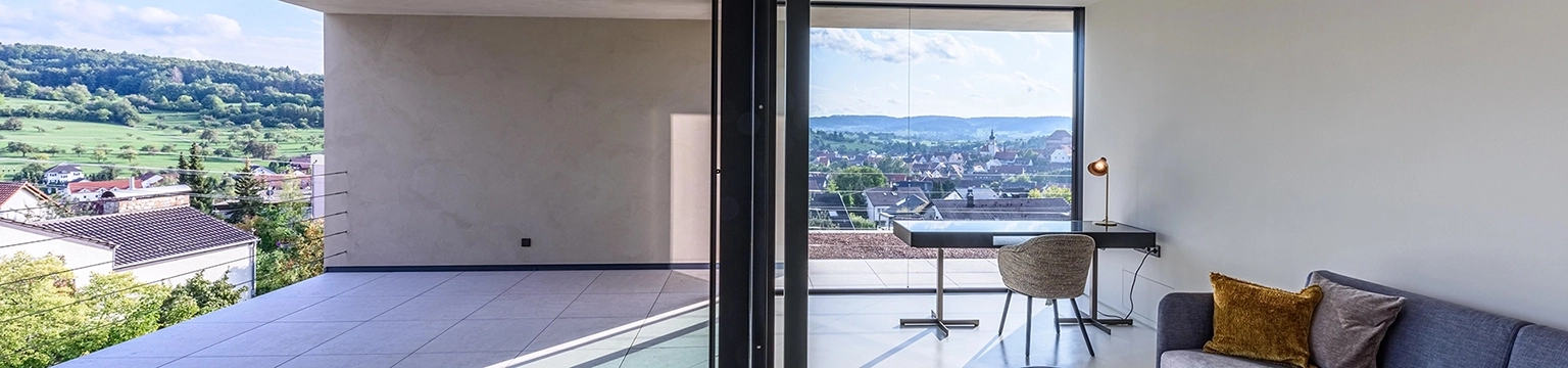 Mit Ausblick und Weitsicht und natürlichen Farben