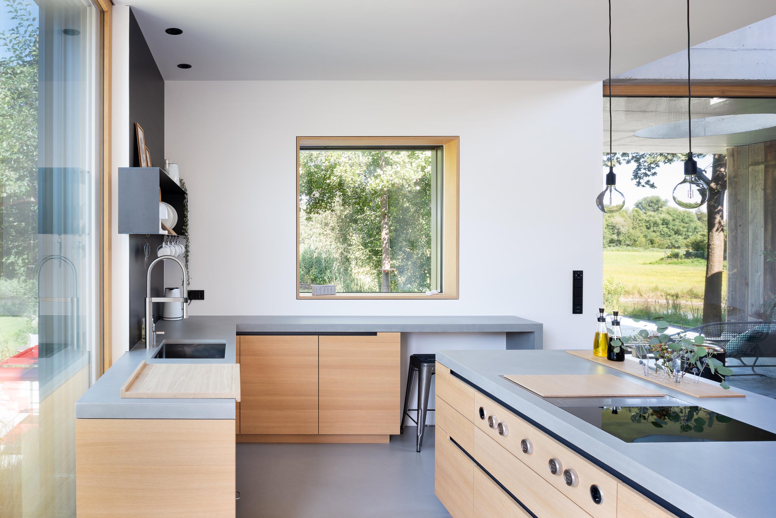 Steinweiß als noble Küchenfarbe