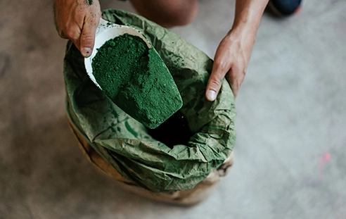 Handgeschoepfte Pigmente in jeder ktCOLOR Farbe