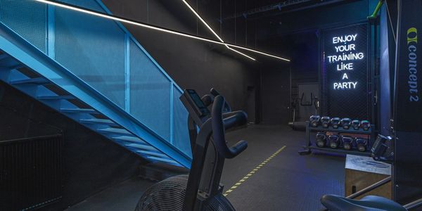 Lichtbänder im Sportgeschäft