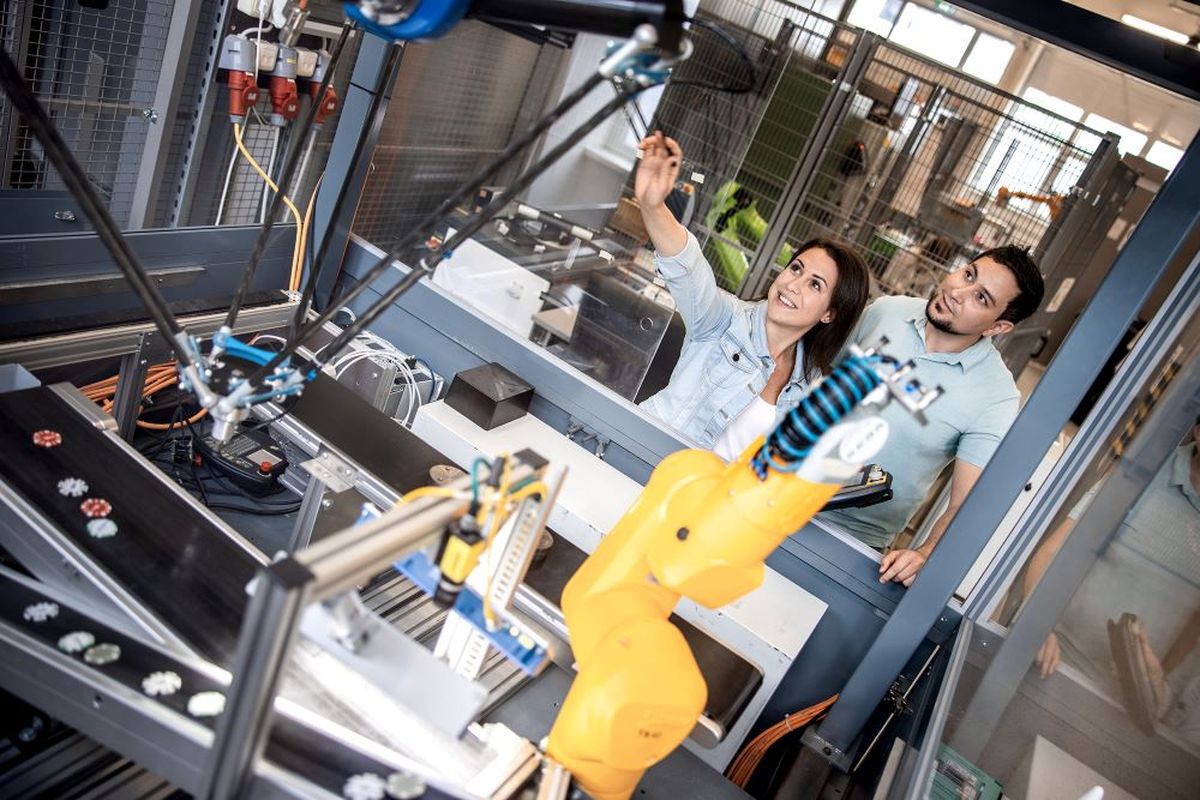 KEBA Robotic Labor