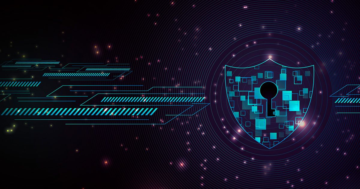 Digitales Schild mit Schaltkreismustern auf einem dunklen, sternenklaren Hintergrund, das Cybersicherheit und Datenschutz symbolisiert.